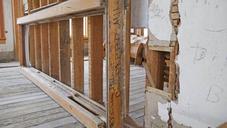 楼梯井贝尔蒙特法院