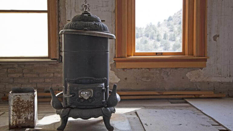 木制火炉贝尔蒙特内华达雷竞技体育app