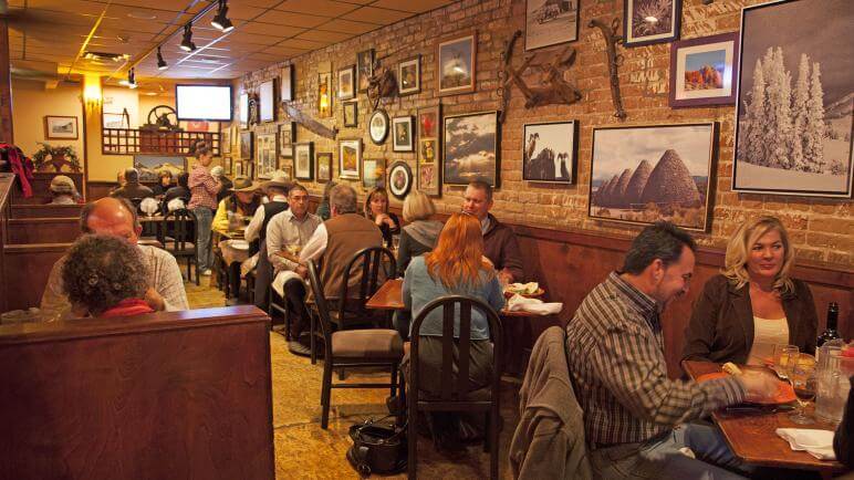 马基酒吧和烧烤