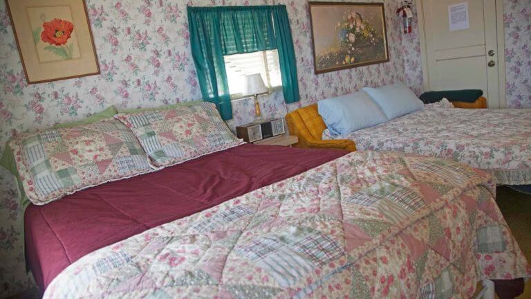 两个卧室在金点鬼城床和早餐