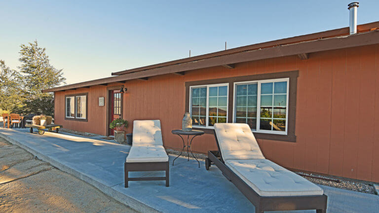 天井在昆士兰葡萄园床和早餐