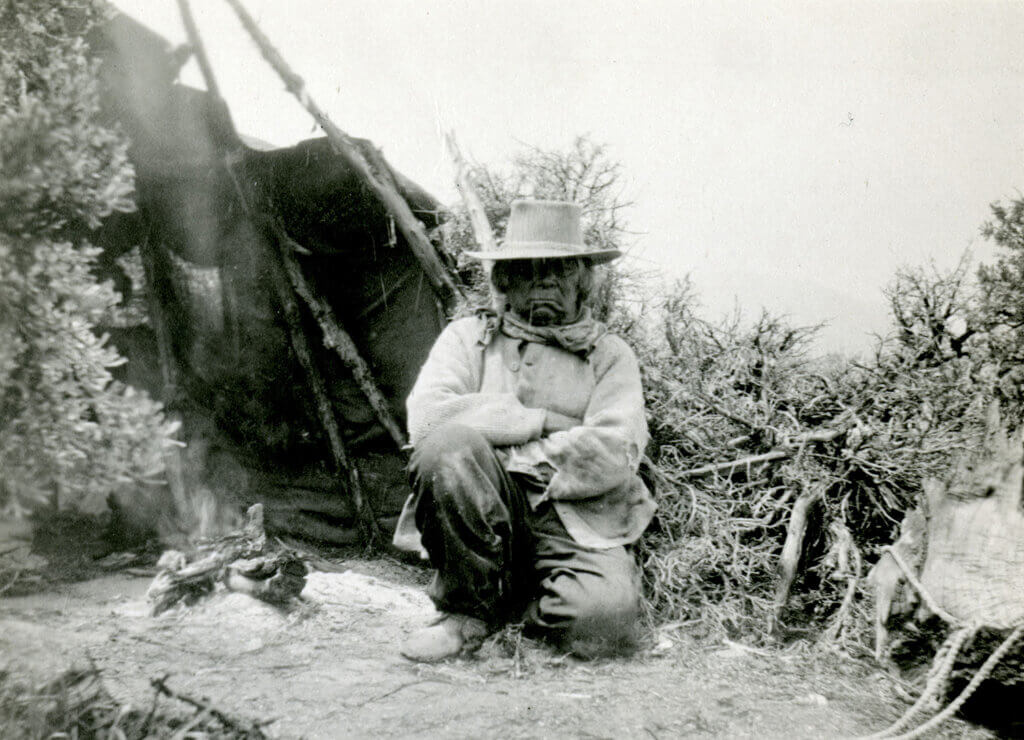 西方休休尼人简陋的小屋在Ruby中山谷