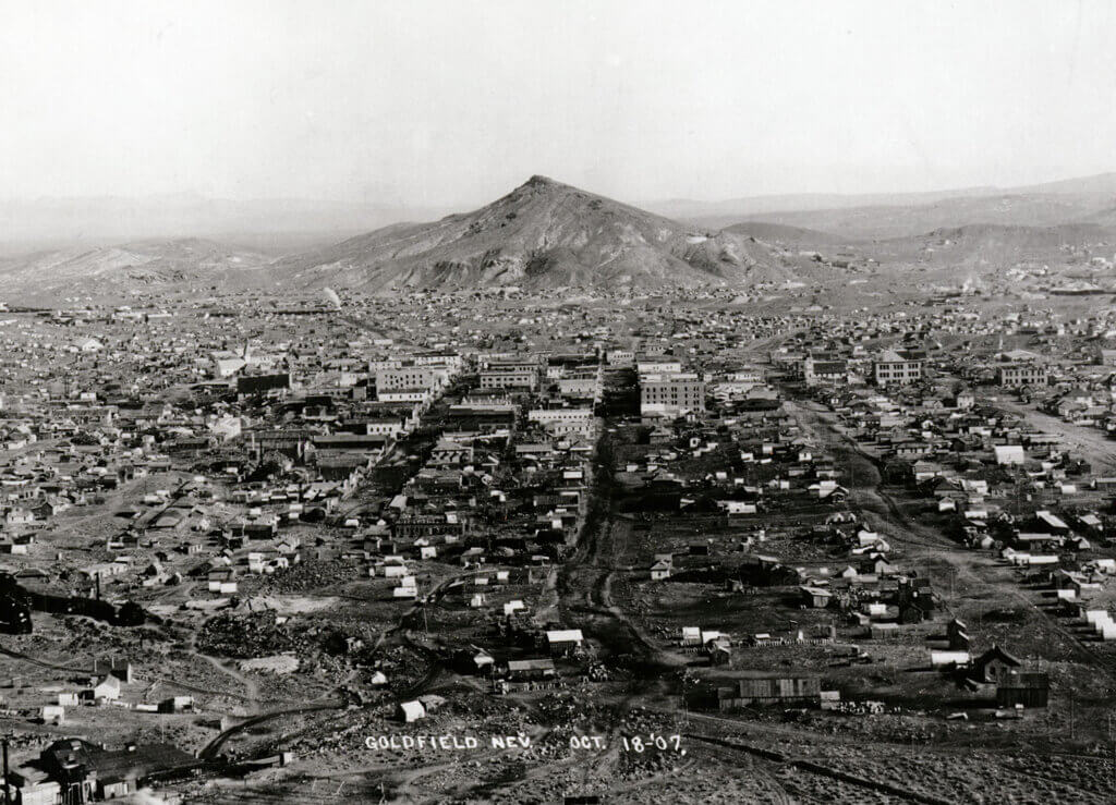 历史性的采金在繁荣时期达到顶峰