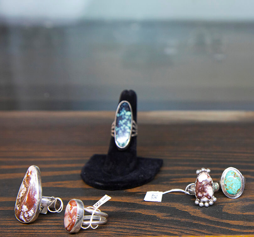 ENIGMATA黄色书刊